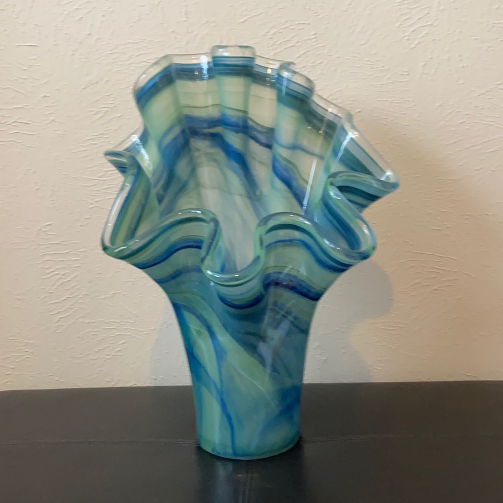 Vase.. Blue swirl, glass